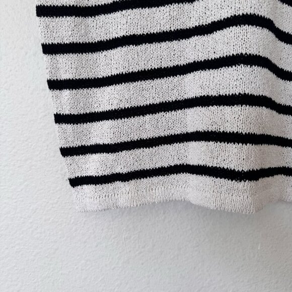 Primark Knit Striped Cream Black Cropped V Neck Tank Size Medium - Picture 3 of 6